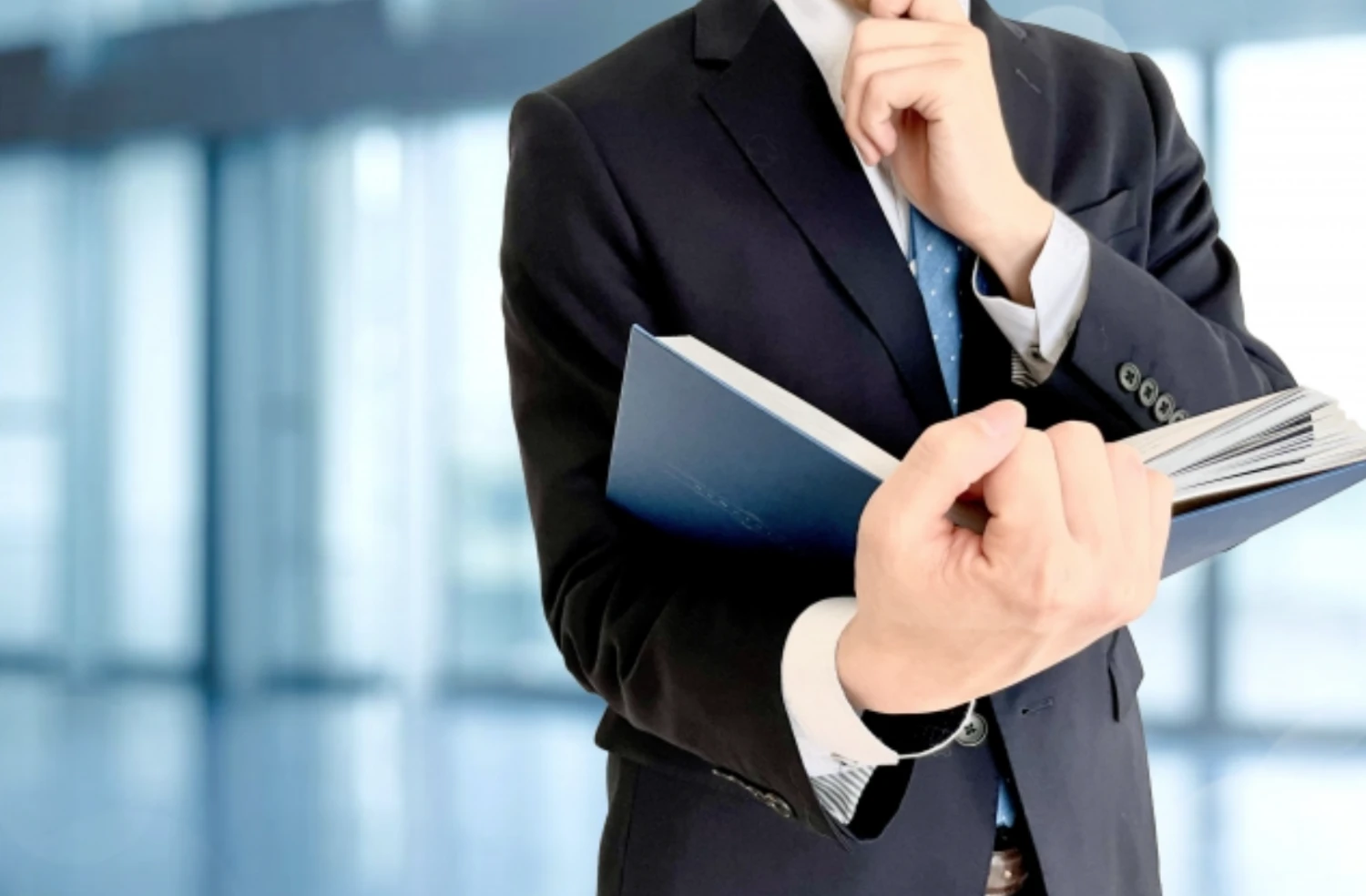 【最新比較】SIer業界大手4社の売上高・営業利益・平均年収ランキング